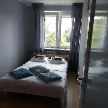 Apartament Bzowa 아파트 *